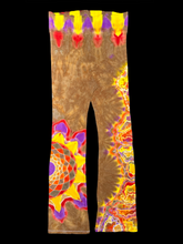 Load image into Gallery viewer, Large Yoga Pants - run small
