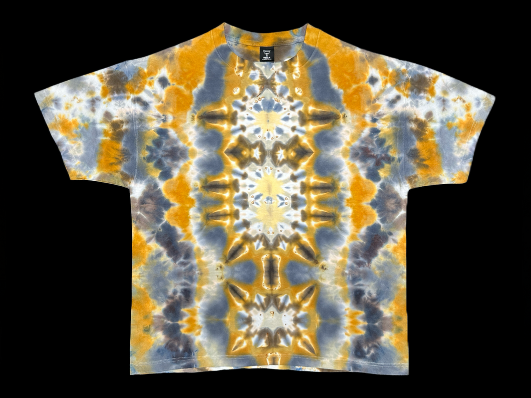 XL Shirt - small damage