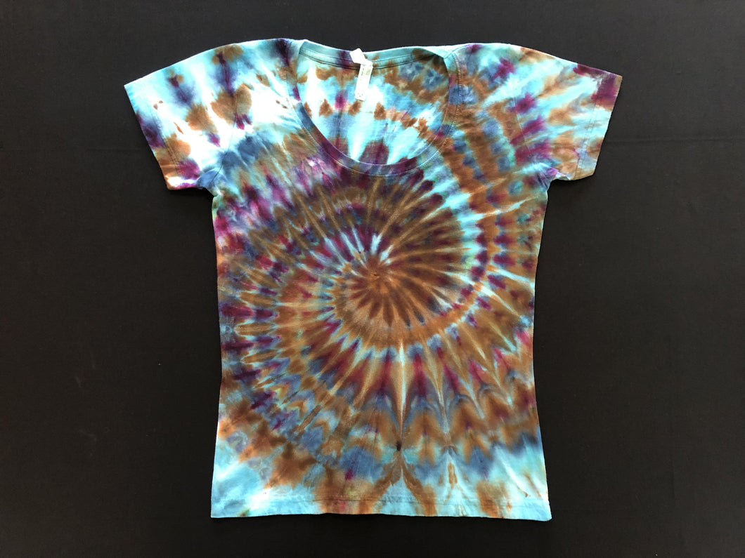 Medium Scoop Neck Shirt