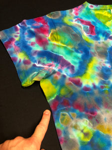 XL V Neck - Sale - tiny hole